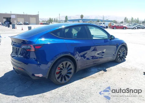 2022 Tesla Model Y Performance Dual Motor All-Wheel Drive from USA, damaged, VIN 7SAYGDEF4NF562367